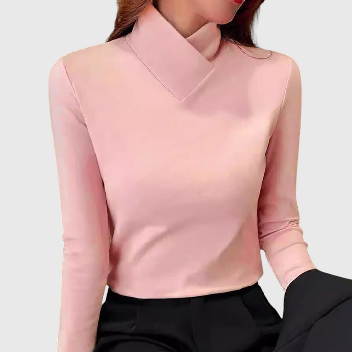 Yulienne | Elegant Turtleneck