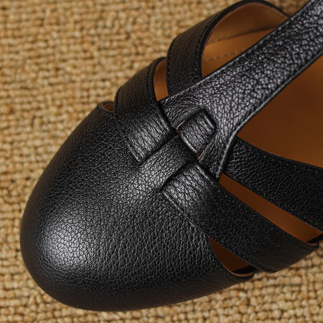 Hana | T-Bar Flats